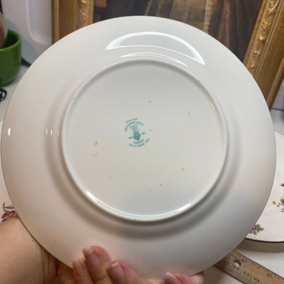 3 different floral Crown Bone China 8 1/2" Luncheon Plates Staffordshire England - Picture 8 of 13